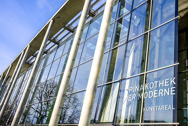 Pinakothek der Moderne (©Foto: iStock-FooTToo) 